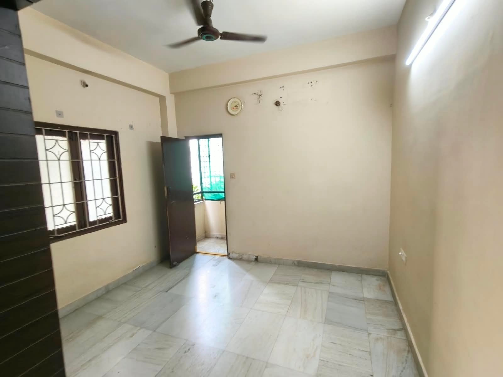 2bhk flat for rent in manikonda image 12