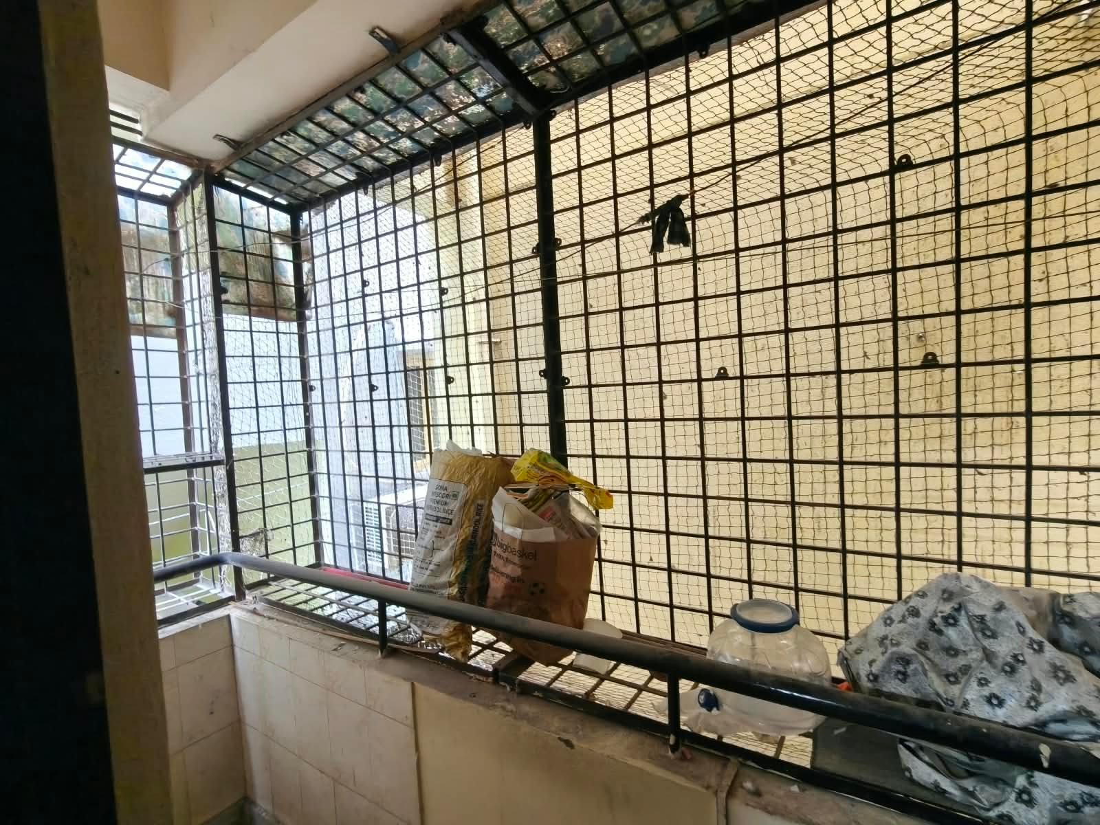2bhk flat for rent in manikonda image 9