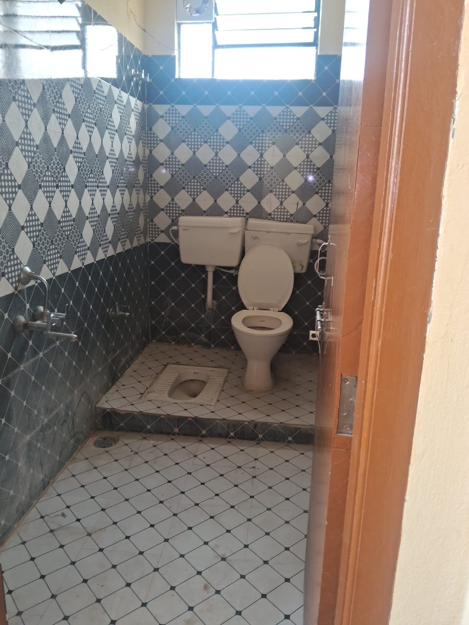2bhk flat for rent in Tolichowki image 10
