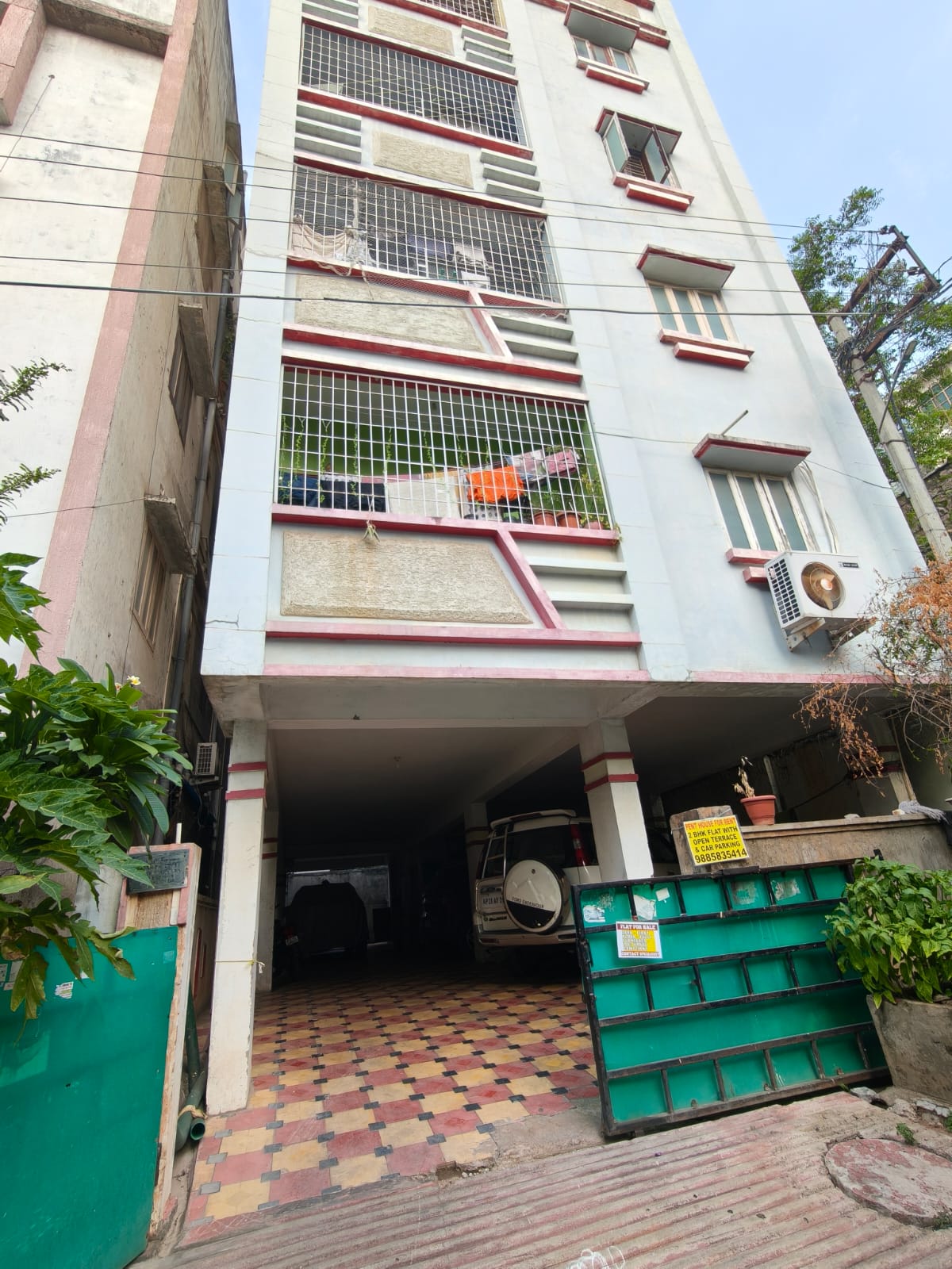 Spacious 2 BHK Penthouse for Rent in Manikonda