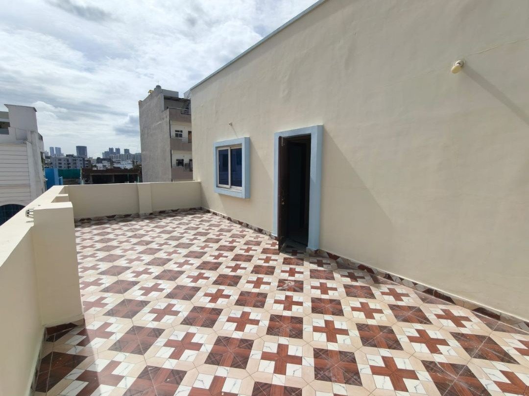 2BHK Penthouse For Rent In Puppalguda
