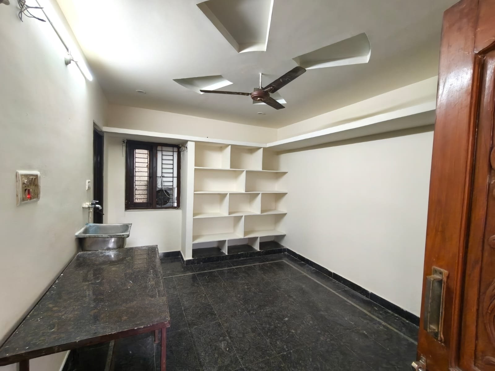1Rk flat for rent in Shaikpeth