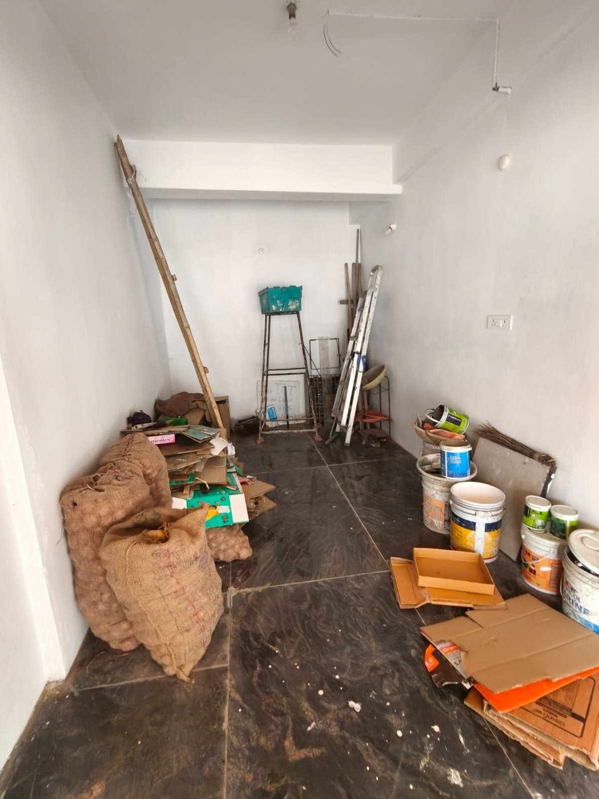 Shop for rent in manikonda