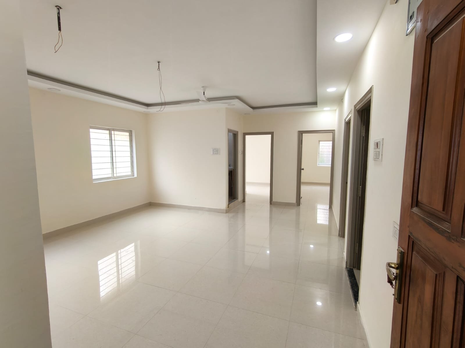 3bhk brand new semi furnished flat for rent in shaikpet